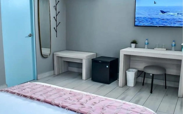 Oceana Hostal Playero