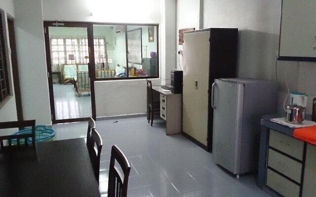 Ipoh Stadium Homestay