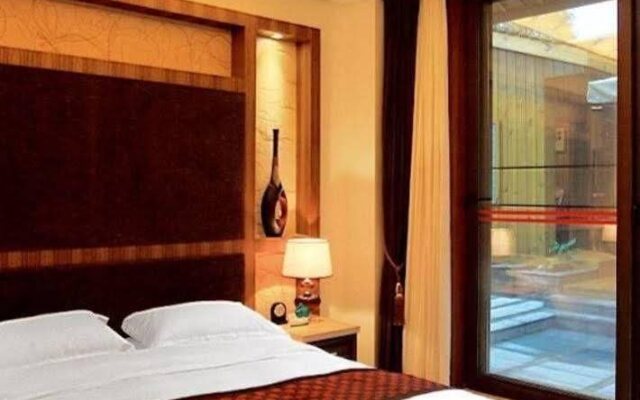 Hui Feng Hotel