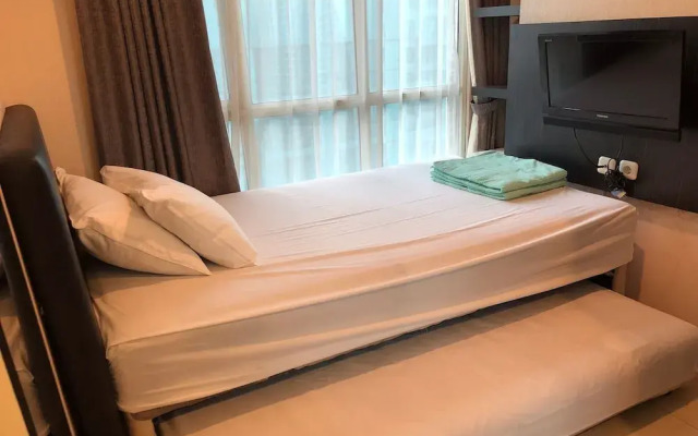 Central Royal Apartments by Emily