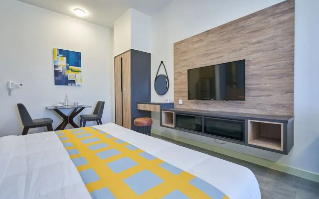 OYO Home 935 Breathtaking Studio Imperio Residence