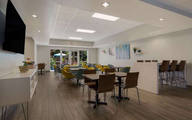 MainStay Suites Wilmington - University Area