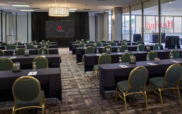 Marriott East Lansing at University Place