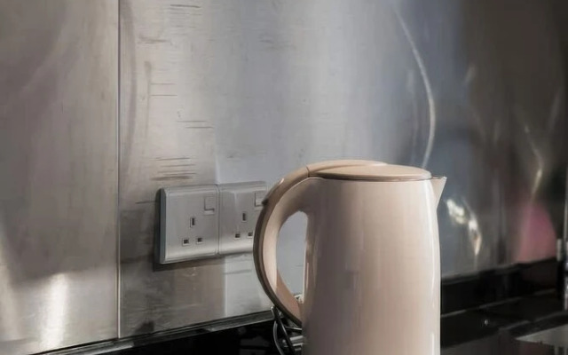 Mews Luxe Residence Apartments