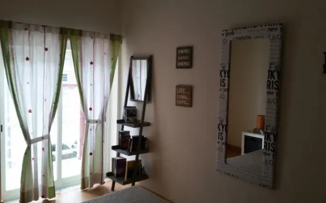 Quarto na zona da Caparica