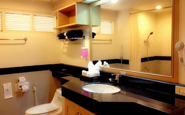 Horizon Patong Beach Resort & Spa