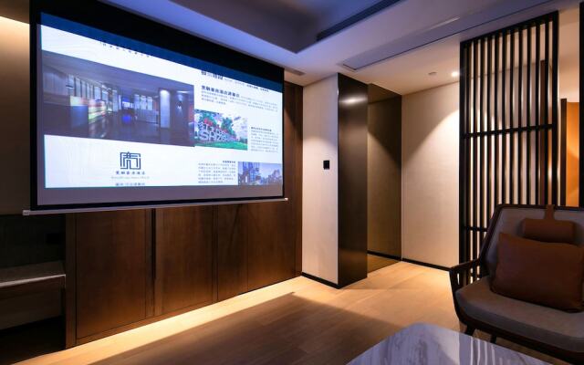 chongqing kuanrong luxry suit hotel