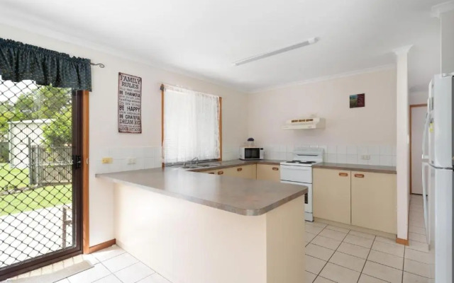 Seascapes Tin Can Bay