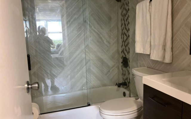 Ocean Manor Beach Hotel
