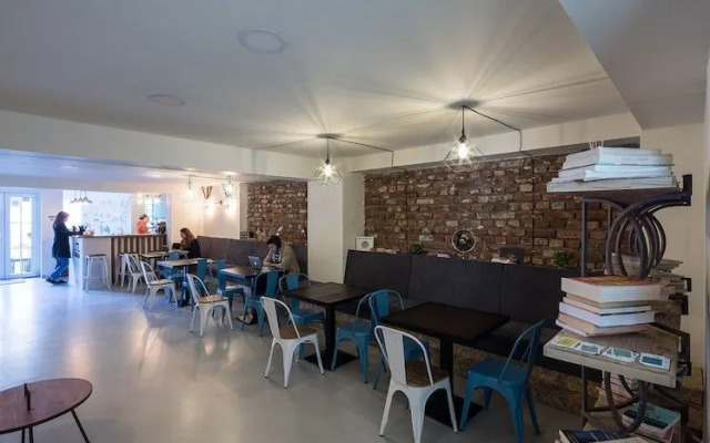 Omega House Hotel
