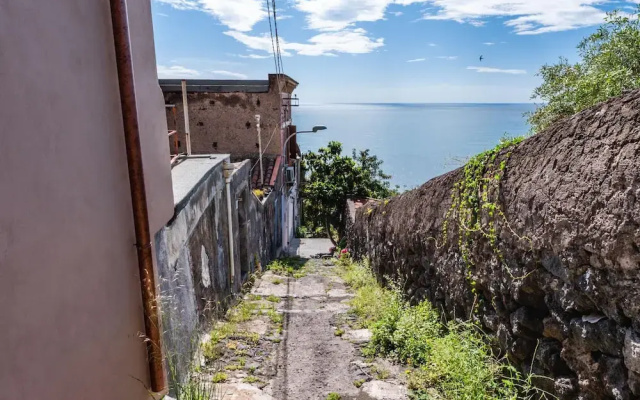 Terra e Mare Apartment by Wonderful Italy