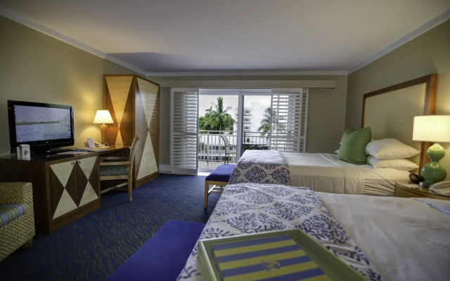 Naples Beach Club, a Four Seasons Resort