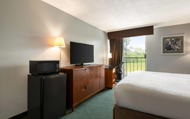 Baymont by Wyndham Salem Roanoke Area