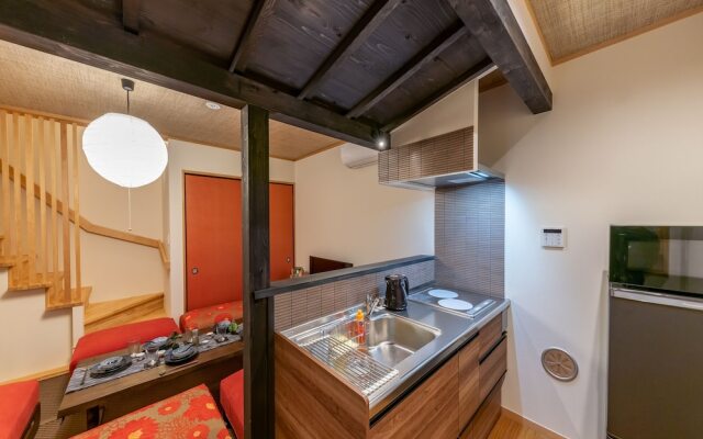 Yadoya Yanagidori East