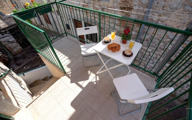 Apartments Lotti