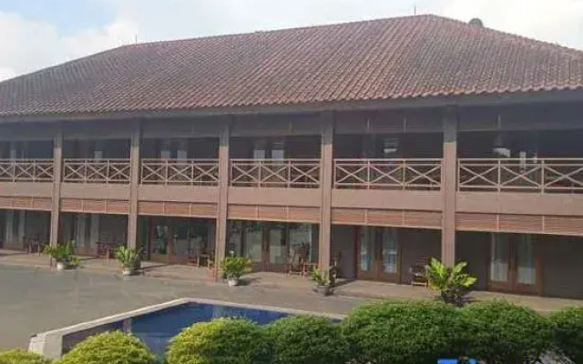 Taurus Resort