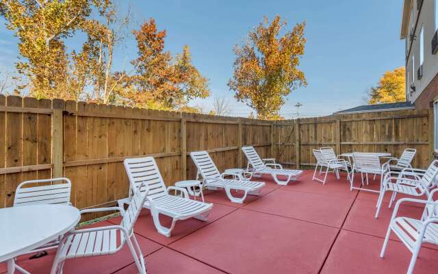 MainStay Suites Lebanon - Nashville Area