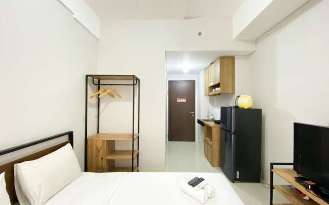 Chic And Cozy Studio Apartment At Transpark Juanda Bekasi
