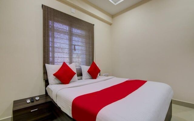 OYO 25048 Aadvik Sai Residency