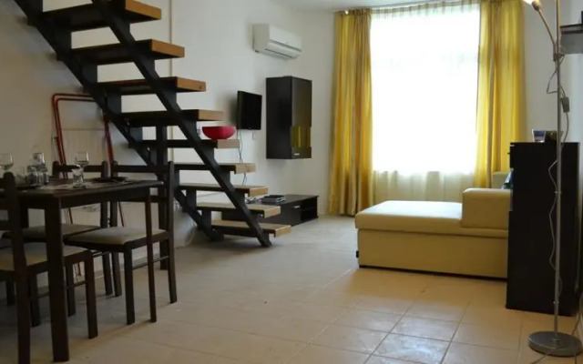 Duplex Penthouse Apartment Lipin