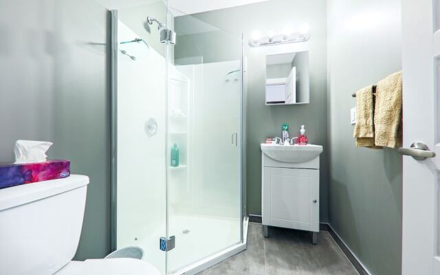 HoMa HomeStay Hotel by Olympic Stadium Montreal (Auberge/Hostel)