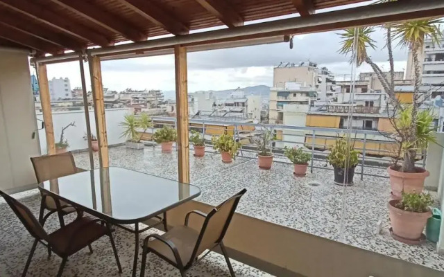5th floor studio with views and a huge balcony