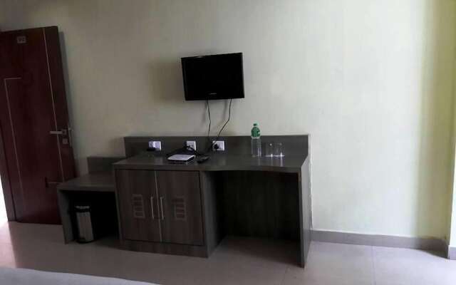 Hotel Raj Residency