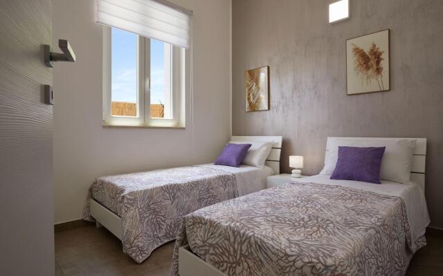 Villa Shamsi, heated pool and beach at 70 mt-Villa shamsi