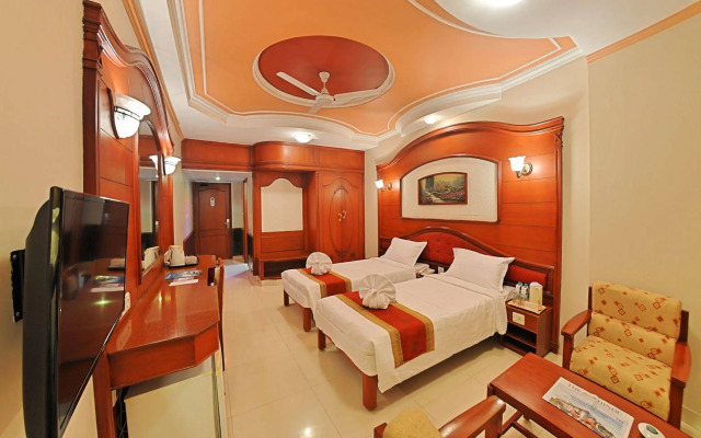 Hotel Gnanam