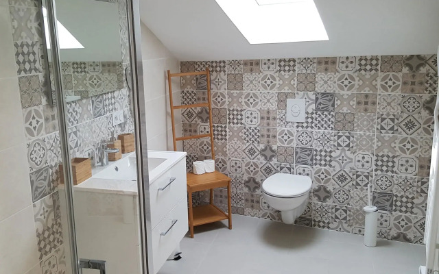 Castel Bayeux Guesthouse