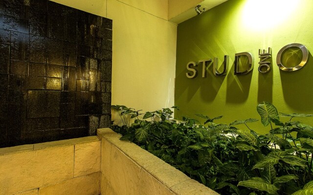 Studio One 102 by iMexico