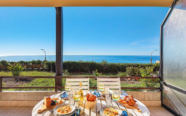 La Brise C B2 by Wonderful Italy