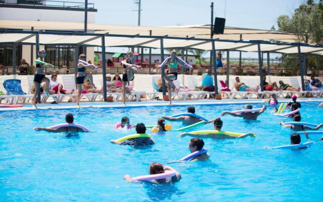Corina Family Fun Club By Kispet HM