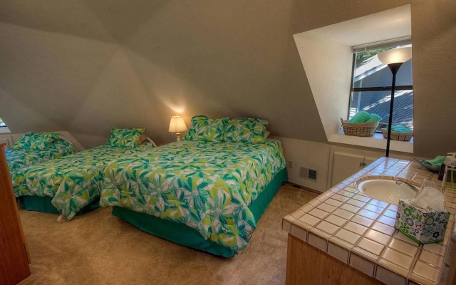 Fool Around House by Lake Tahoe Accommodations