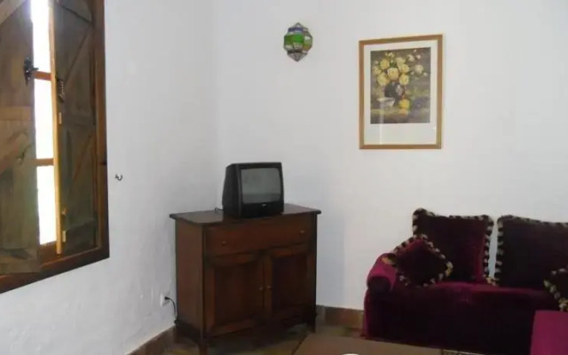 Almachar Apartahotel