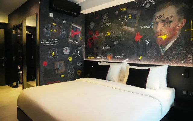 So City Hotel