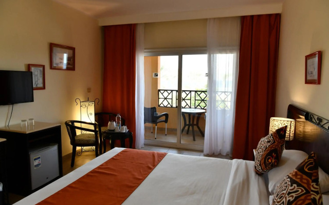 Wadi Lahmy Azur Resort