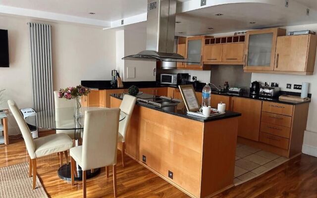 Canary Wharf Apartments