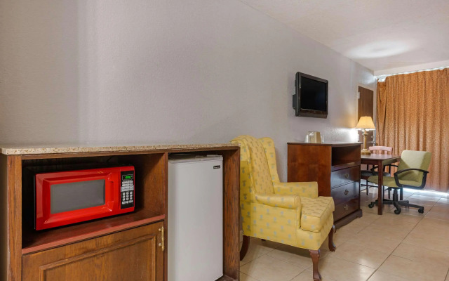 Rodeway Inn