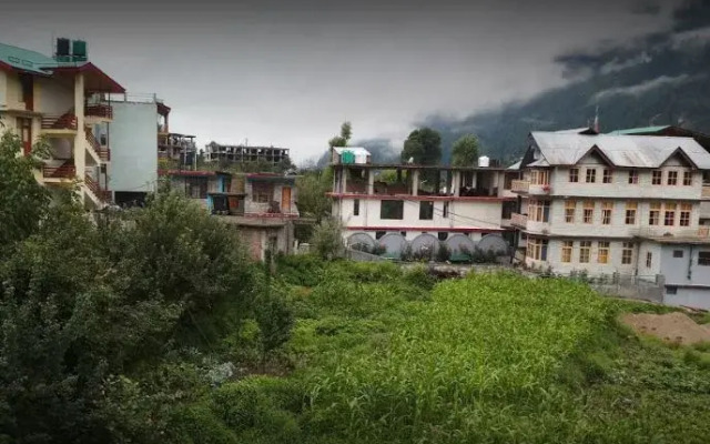 Hotel Aakash Regency