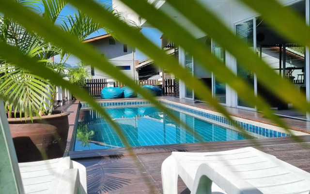 MM Hill Hotel