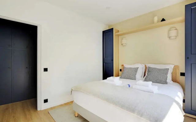 Magnificent 2bd/6p Apartment - Eiffel Tower