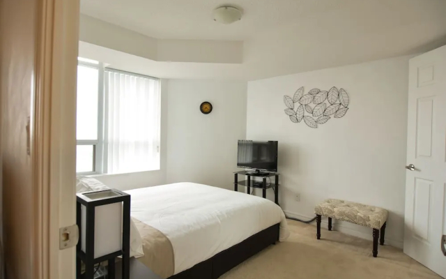 Grand Ovation by Maplewood Suites