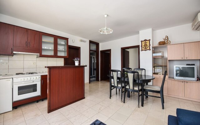 Apartments Summer Craziness