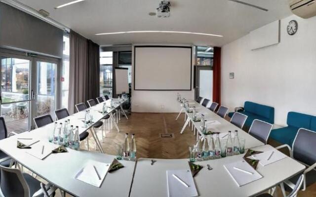 Holiday Inn Prague Airport by IHG