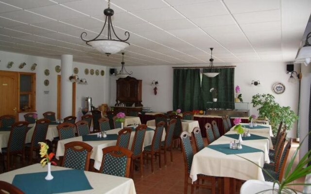 Ágnes Hotel