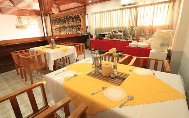 East Mandalay Hotel
