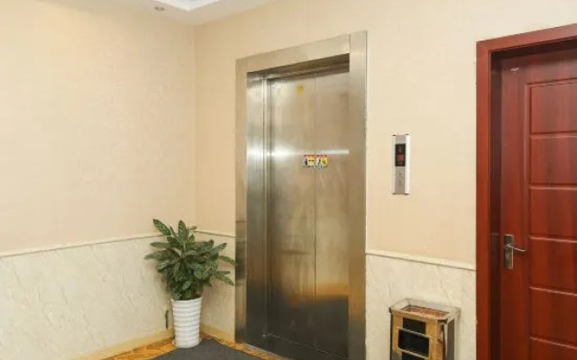 Yu County Yue Yue Business Hotel
