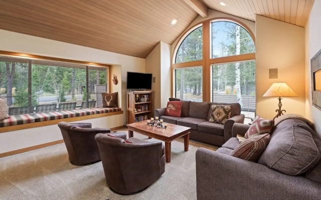 Summit View 5 4 Bedroom Home
