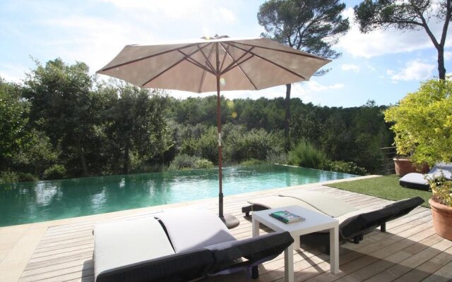 Villa & Gites La Corbusière